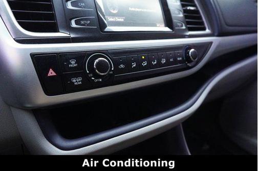 2018 Toyota Highlander LE I4