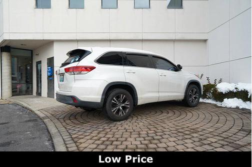 2018 Toyota Highlander LE I4