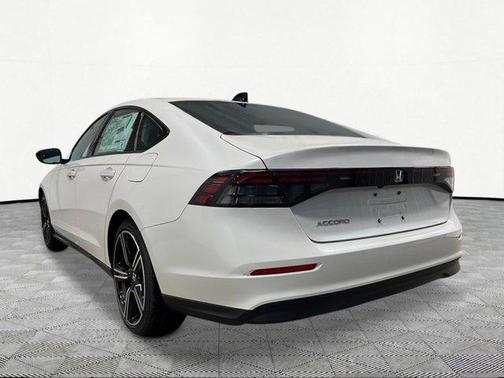 Platinum White Pearl 2026 Honda Accord SE