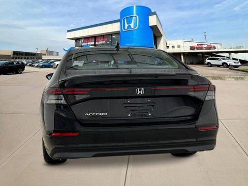 2025 Honda Accord LX 1.5T