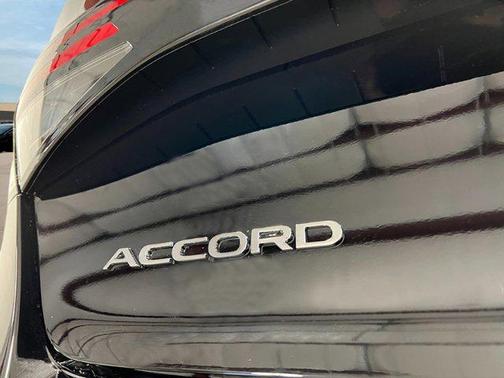 2025 Honda Accord LX 1.5T