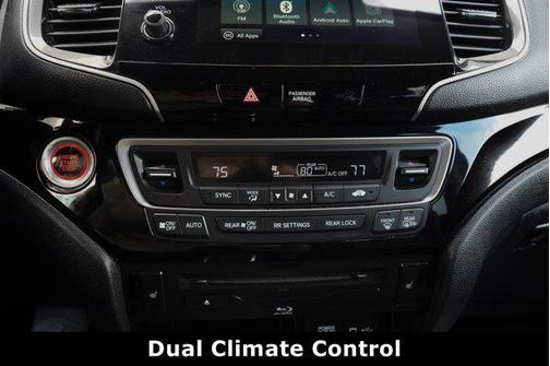 2020 Honda Pilot Touring 8-Passenger