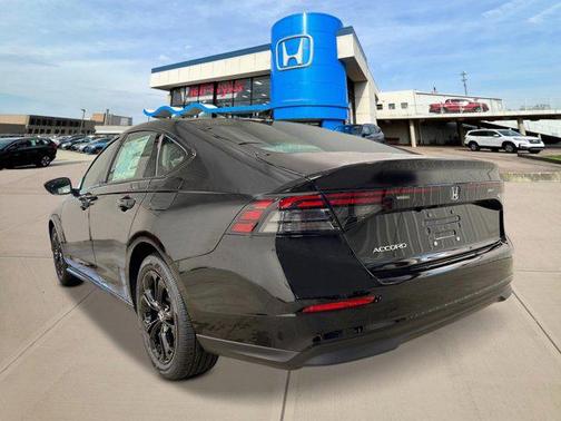 2025 Honda Accord Sport SE 1.5T