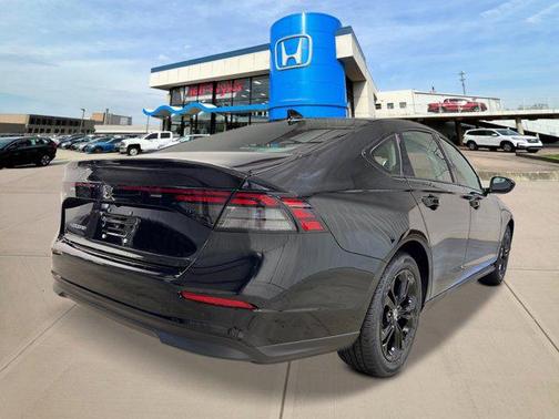 2025 Honda Accord Sport SE 1.5T