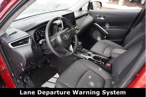 2025 Toyota Corolla Cross XLE