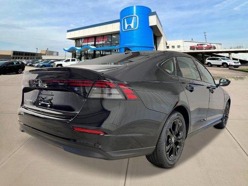 2025 Honda Accord Sport SE 1.5T
