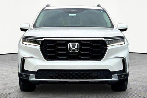 Platinum White Pearl 2025 Honda Pilot Elite