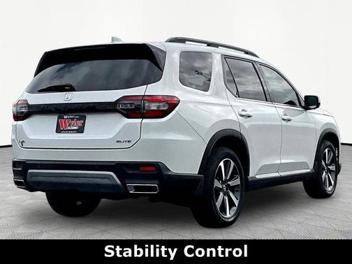Platinum White Pearl 2025 Honda Pilot Elite
