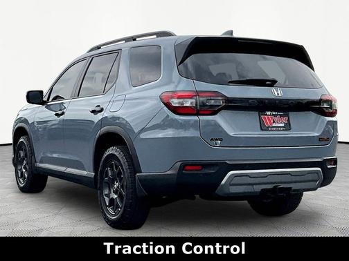 Sonic Gray Pearl 2024 Honda Pilot TrailSport