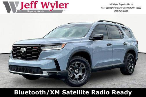 Sonic Gray Pearl 2024 Honda Pilot TrailSport