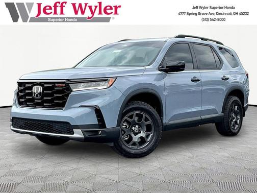 Sonic Gray Pearl 2024 Honda Pilot TrailSport