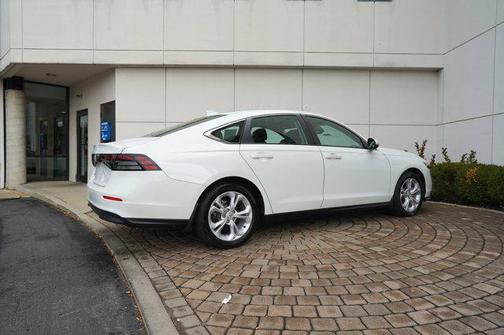 2023 Honda Accord LX 1.5T