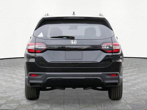 Crystal Black Pearl 2026 Honda Pilot Sport
