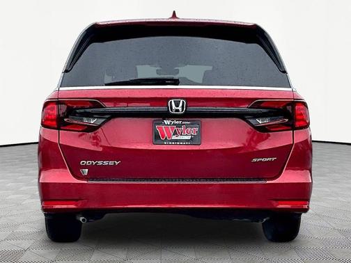 Radiant Red Metallic II 2024 Honda Odyssey Sport