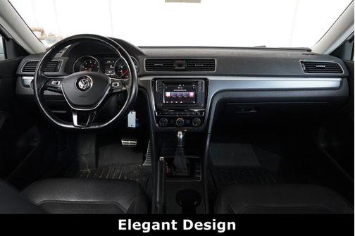2018 Volkswagen Passat 2.0T R-Line