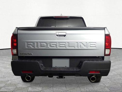 Solar Silver Metallic 2026 Honda Ridgeline RTL