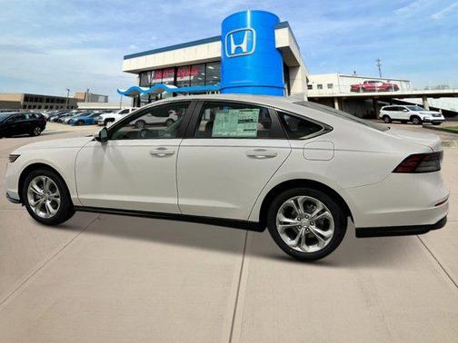 2025 Honda Accord LX 1.5T