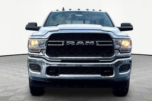 2019 RAM 3500 Tradesman Crew Cab 4x4 6'4' Box