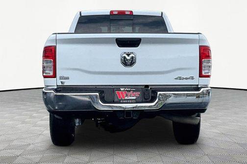 2019 RAM 3500 Tradesman Crew Cab 4x4 6'4' Box