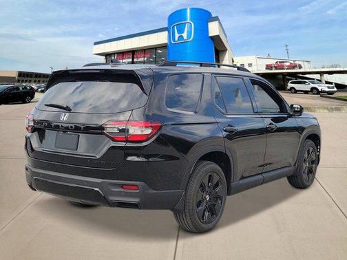 2026 Honda Pilot Black Edition