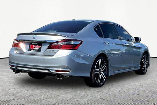 Lunar Silver Metallic 2017 Honda Accord Touring V6