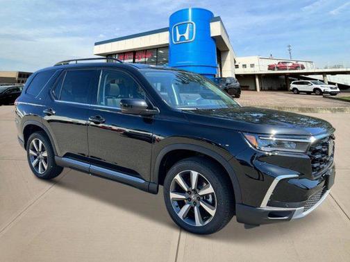 2025 Honda Pilot Touring 8-Passenger