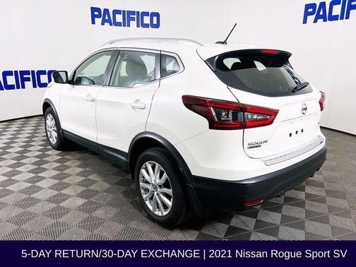 White 2021 Nissan Rogue Sport SV