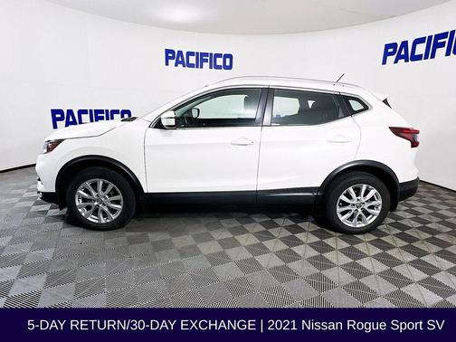White 2021 Nissan Rogue Sport SV