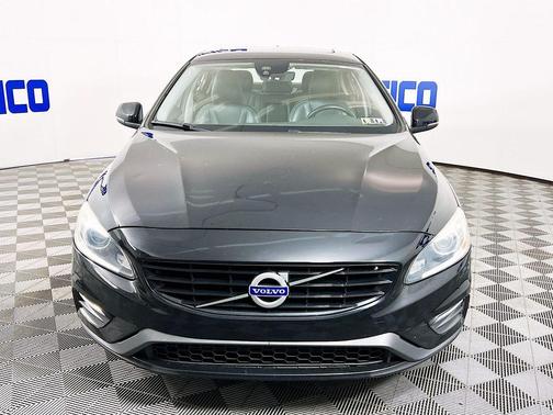 Onyx Black Metallic 2017 Volvo S60 T5 Dynamic