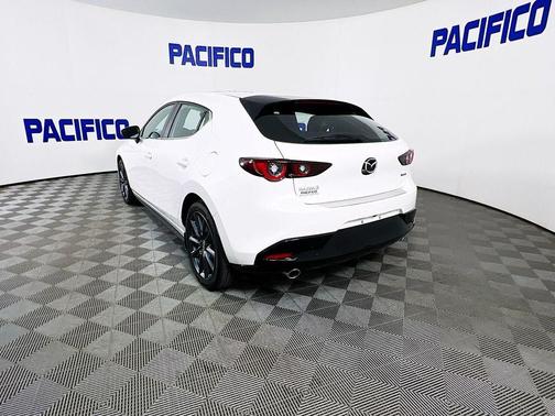 2024 Mazda Mazda3 FWD w/Preferred Package