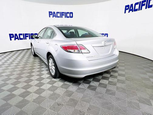 2013 Mazda Mazda6 i Touring