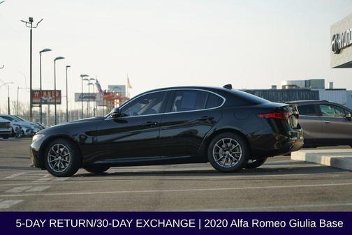 2020 Alfa Romeo Giulia Base