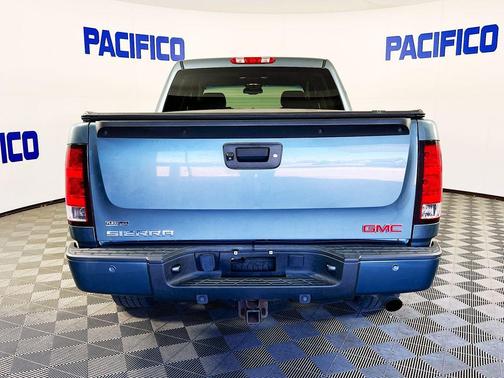 Stealth Gray Metallic 2011 GMC Sierra 1500 Denali