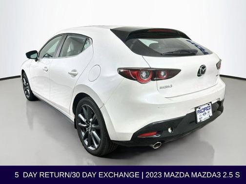 Snowflake White Pearl 2023 Mazda Mazda3 FWD w/Preferred Package