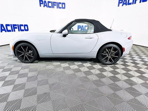 Aero Gray 2024 Mazda MX-5 Miata Grand Touring