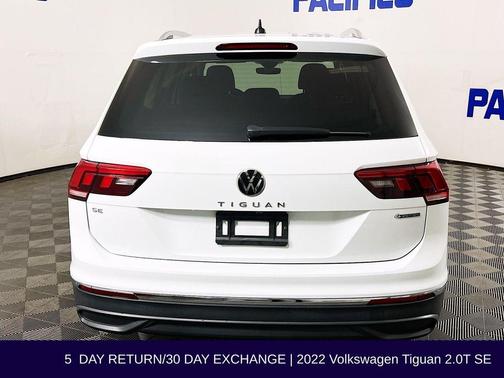 Pure White 2022 Volkswagen Tiguan 2.0T SE