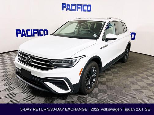 Pure White 2022 Volkswagen Tiguan 2.0T SE