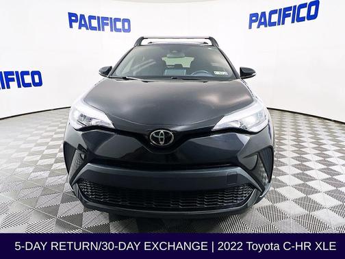 2022 Toyota C-HR XLE