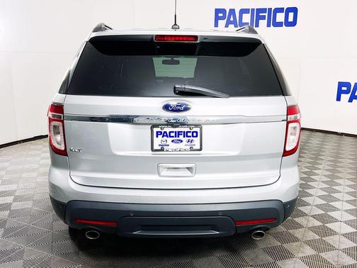 Ingot Silver 2012 Ford Explorer XLT
