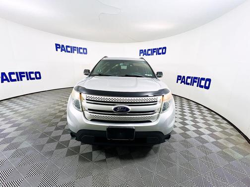 Ingot Silver 2012 Ford Explorer XLT