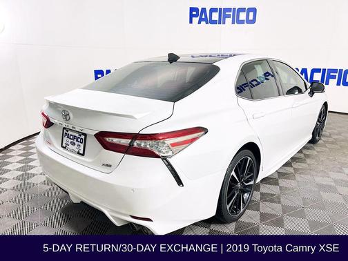 2019 Toyota Camry XSE