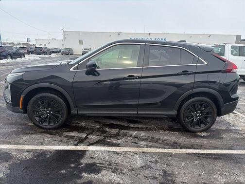 2024 Mitsubishi Eclipse Cross LE