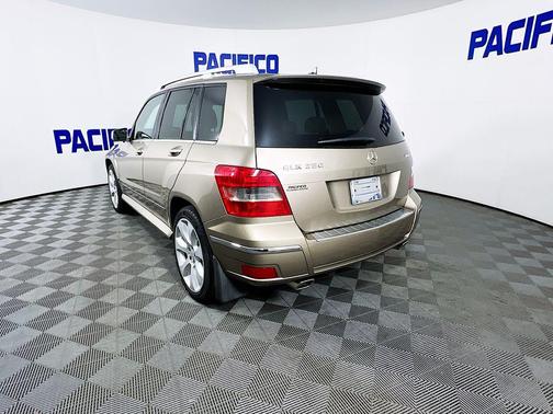 2010 Mercedes-Benz GLK-Class GLK 350 4MATIC