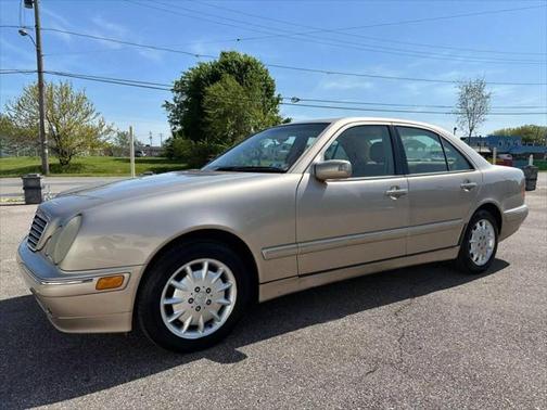 2000 Mercedes-Benz E-Class 4M