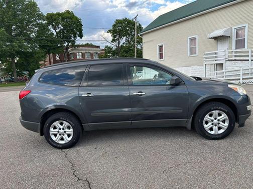 Gray 2012 Chevrolet Traverse LS