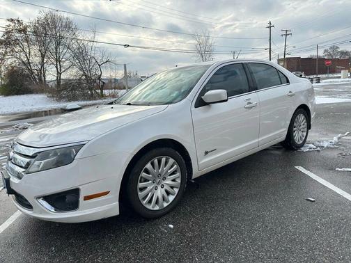 2010 Ford Fusion Hybrid Base