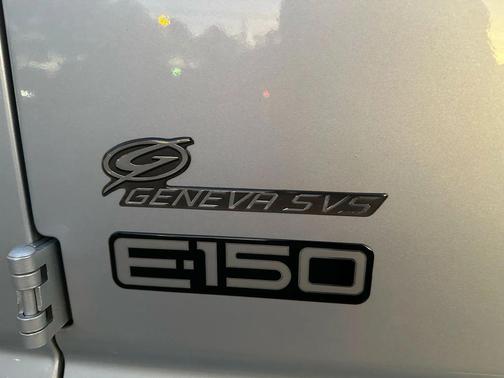2000 Ford E150 Cargo