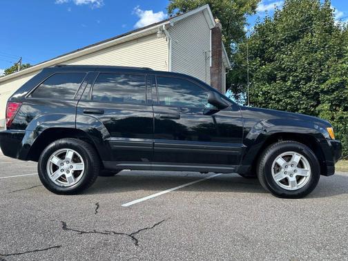 2006 Jeep Grand Cherokee Laredo