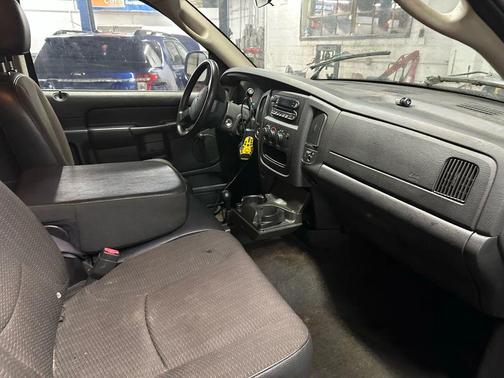 2005 Dodge Ram 1500 ST