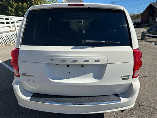 2011 Dodge Grand Caravan Crew